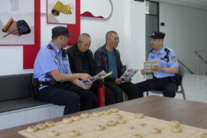 冰城公安多举措提升老年群体  防骗“免疫力”
