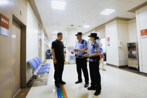 冰城公安多维普法  筑牢医保基金安全防线