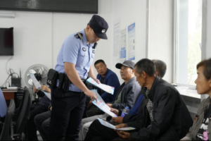 冰城公安：普法筑牢生态防线  严打守护碧水清波