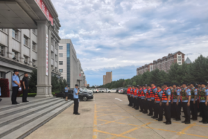 防汛集结强备战 整装拉练护平安