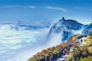 一山揽胜景烟火暖千家（美丽中国·世界自然遗产这样保护）