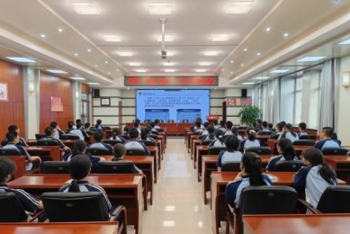一校一体检 一课一普法 冰城公安全力护航校园安全